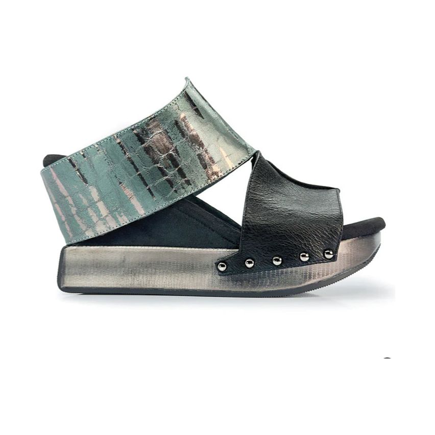 Virginia Flips Sandals