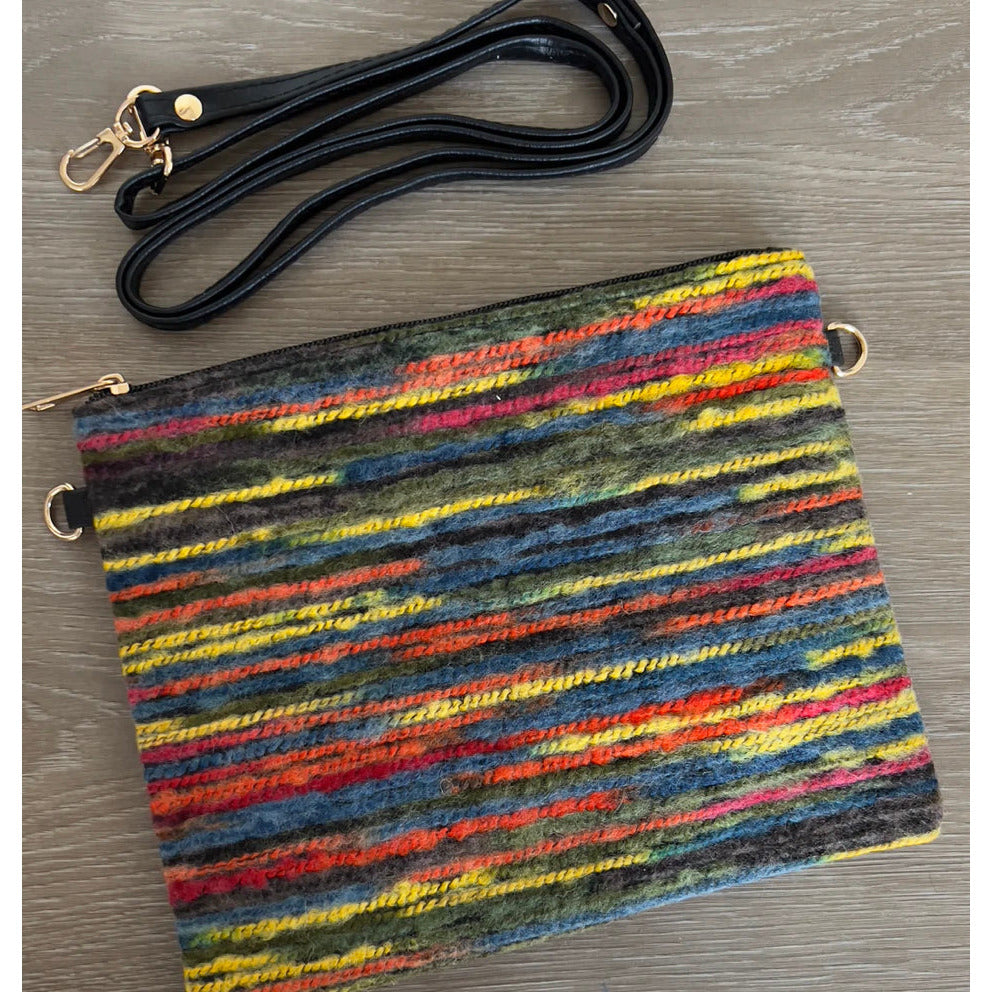 Wavy Yarn Crossbody - Red