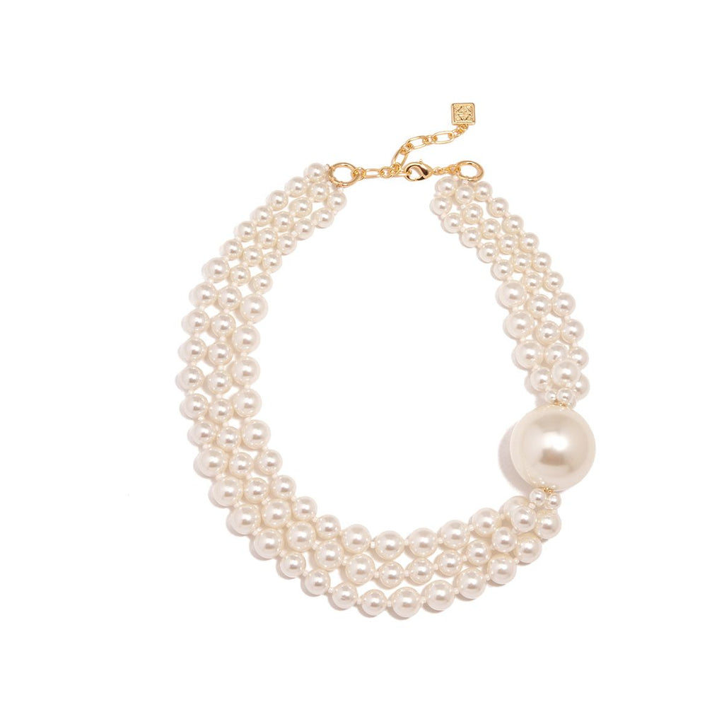 Collar Oversized Pearl Necklace